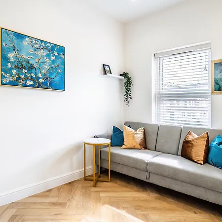 Luxury Kentish Town Apartments London With Free Wifi Exterior photo