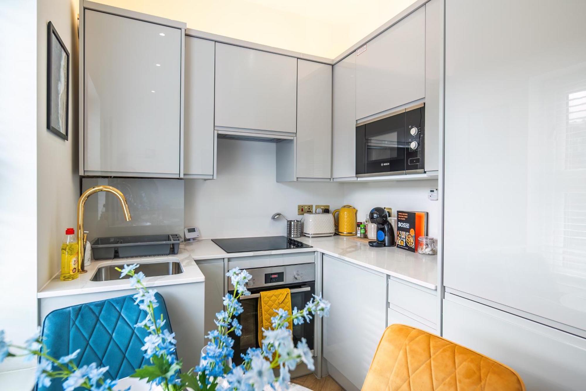 Luxury Kentish Town With Free Wifi Apartment *